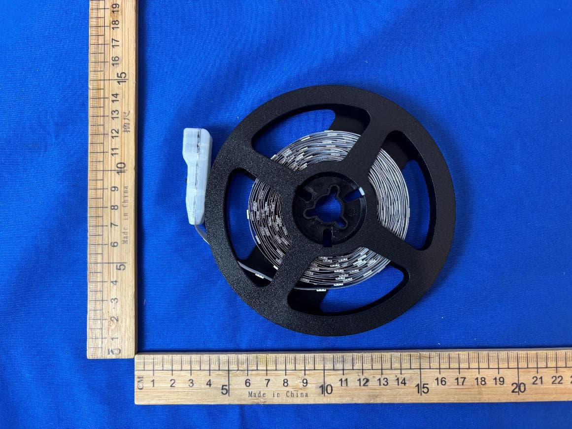 light strip - FCC ID 2A58L-BLRGB500 - GUANGDONG JINGBEN INDUSTRIAL CO., LTD.