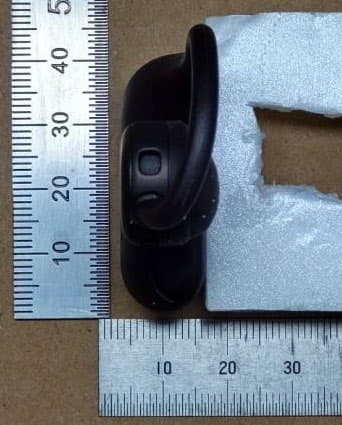 wireless on-ear speakers - FCC ID 2A58O-MBE001 - NTT Sonority Inc. (5)