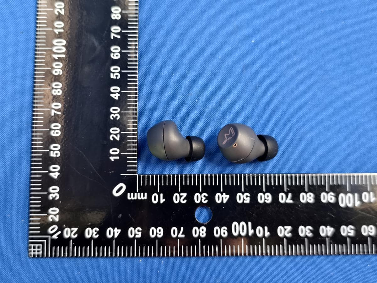 Wireless bluetooth headset - FCC ID 2A58W-M8 - Dongguan Heng Da Rui Electronic Technology Co.,Ltd (5)