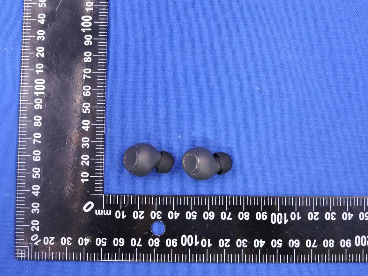 Bean Earbuds - FCC ID 2A58W-M88 - Dongguan Heng Da Rui Electronic Technology Co.,Ltd (2)