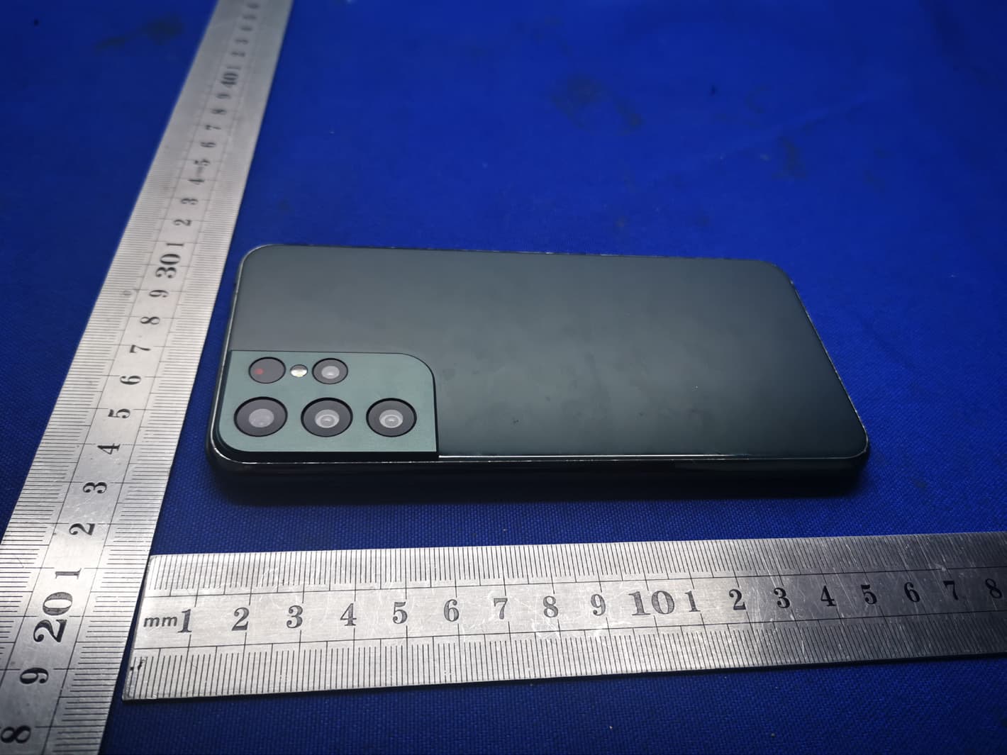 Your Phone - FCC ID 2A593-S21U - Shenzhen Ai Di Er Technology Co., Ltd. (4)