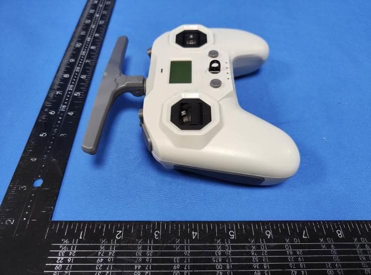Commando 8 Radio Transmitter-ELRS - FCC ID 2A5BE-COMMANDO8 - Huizhou Iflight Intelligent Technology Limited (4)