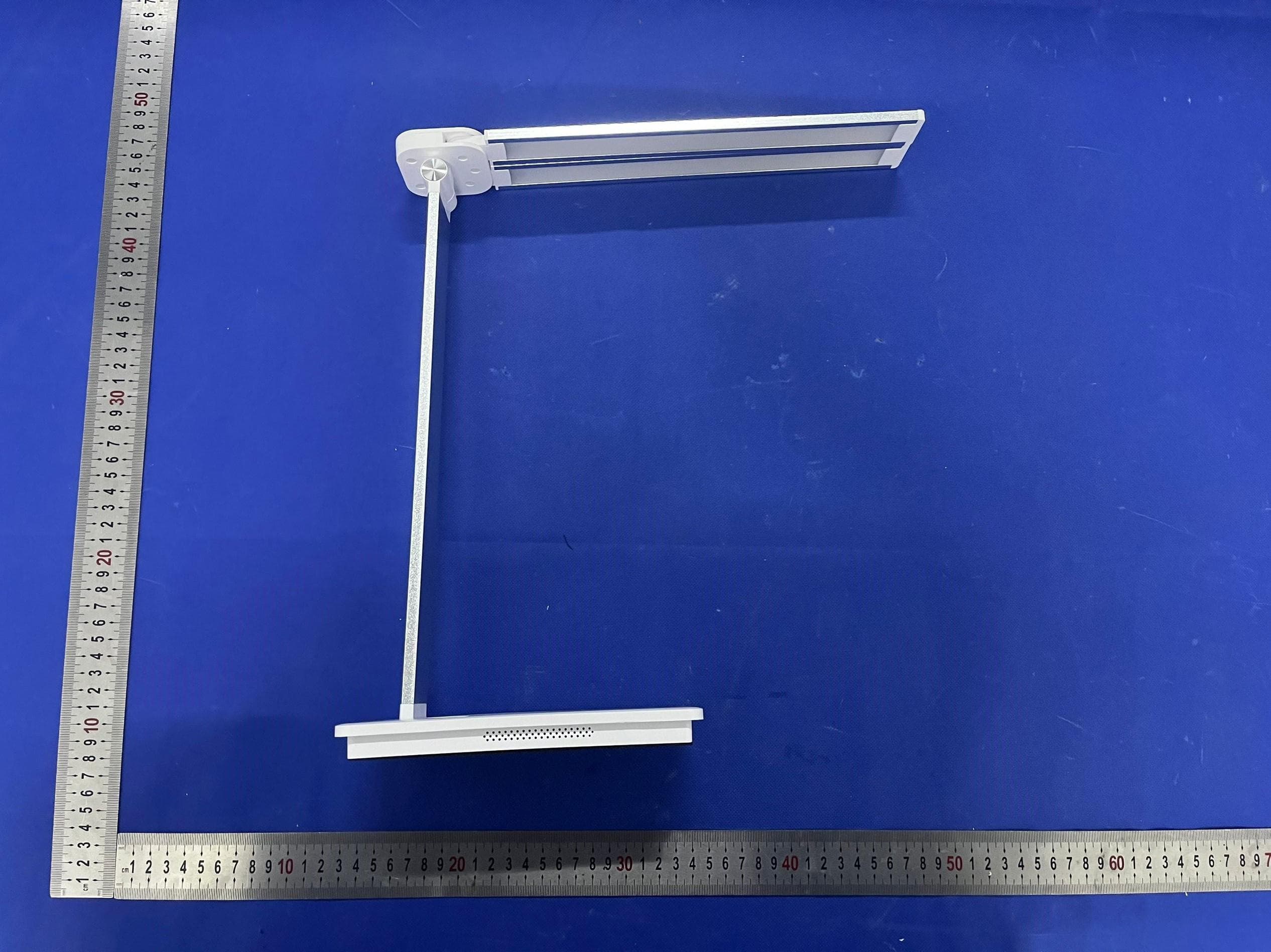 Wireless charging desk lamp - FCC ID 2A5CO-QM028 - Zhongshan Qianmei Lighting Appliance Co.,Ltd. (4)