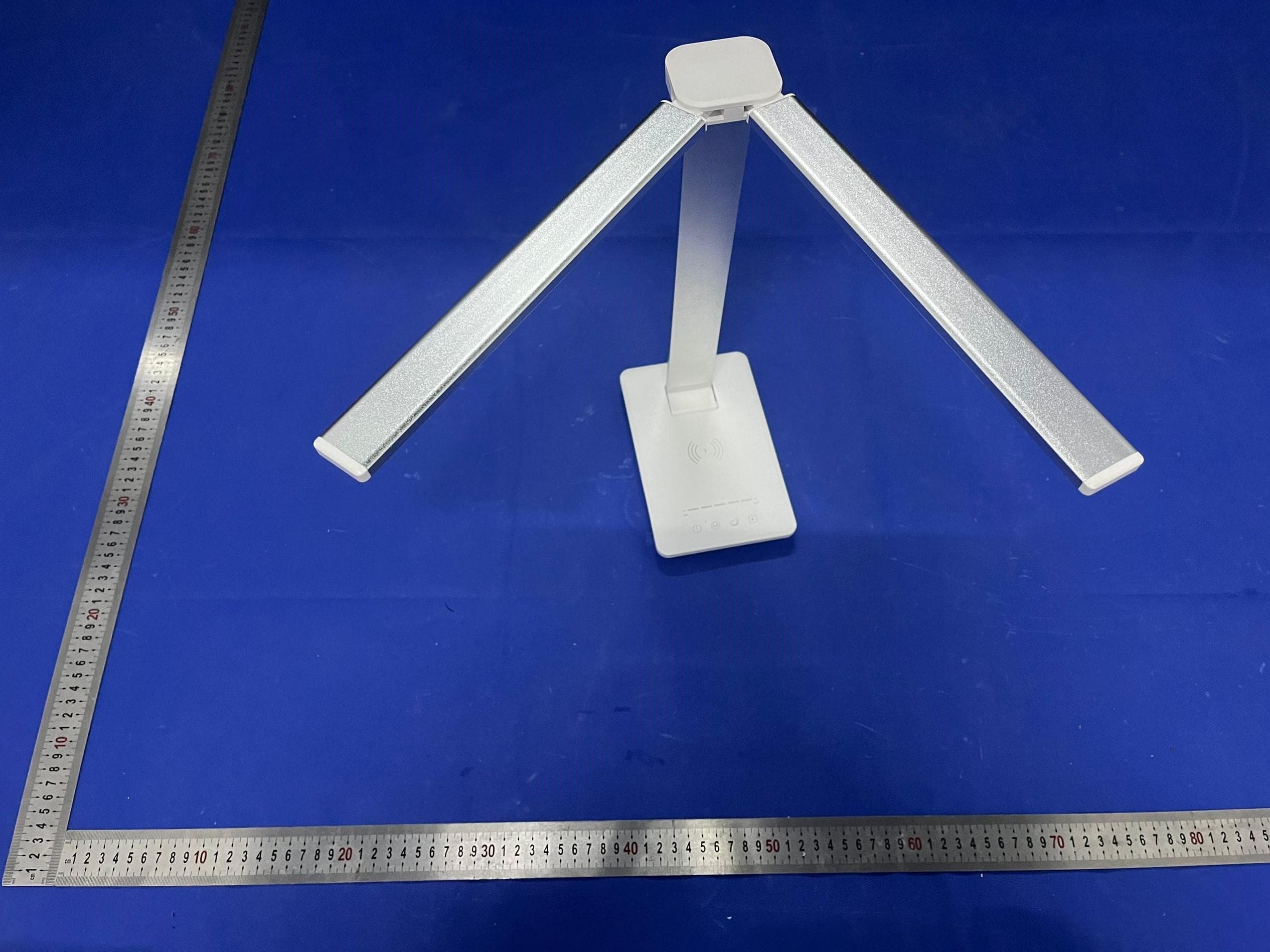 Wireless charging desk lamp - FCC ID 2A5CO-QM028 - Zhongshan Qianmei Lighting Appliance Co.,Ltd. (5)