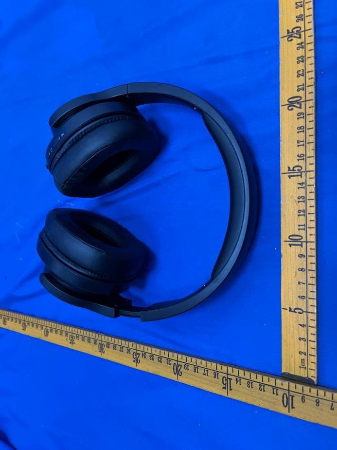 Head-mounted triple-mode gaming headset - FCC ID 2A5EQ-2605HS1 - LTC Networking Limited