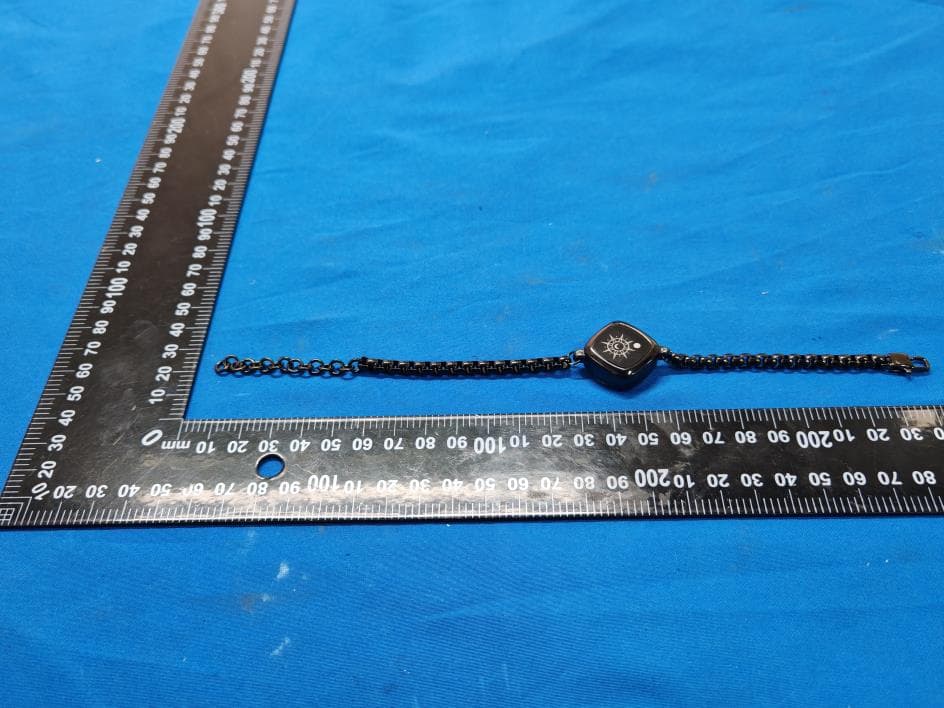 Longdistance Touch Bracelet - FCC ID 2A5H8-C1 - Shen Zhen Shi Pulomi Trading Co., Ltd (5)