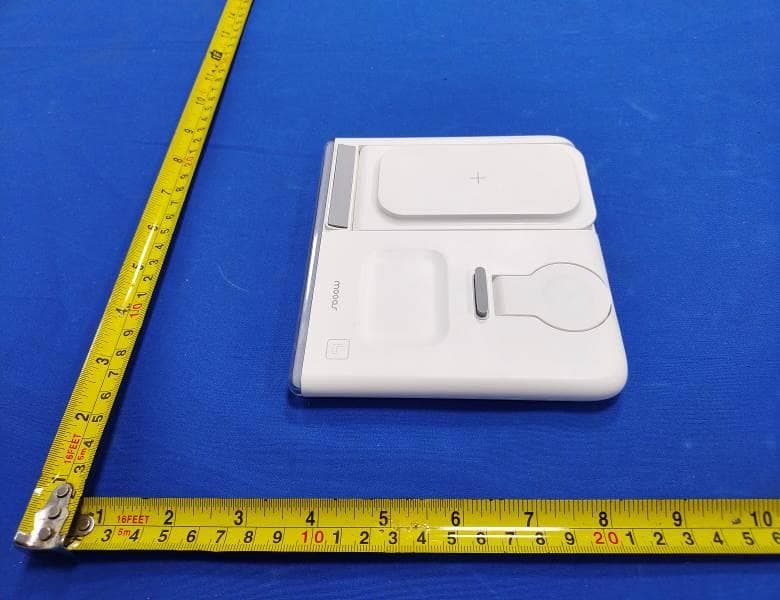 Flip Square 3-in-1 High-Speed wireless charging Mood Lamp - FCC ID 2A5K5-MWCS9 - Mooas Inc. (3)
