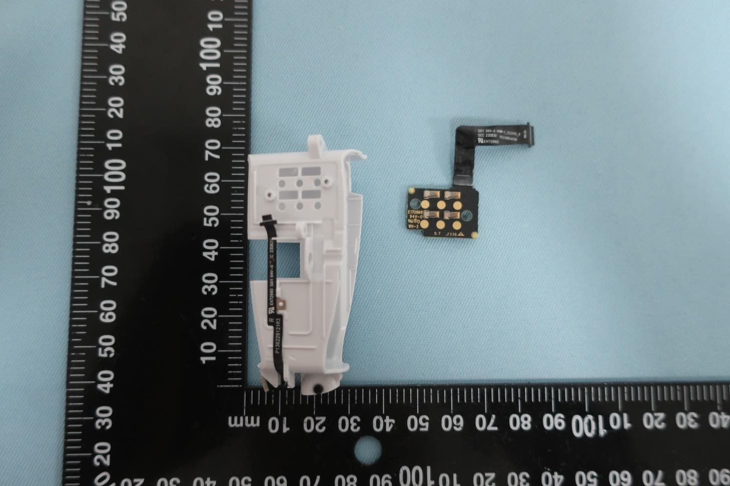 VR Motion Controller - FCC ID 2A5NV-C1C10R - Qingdao Chuangjian Weilai Technology Co., Ltd