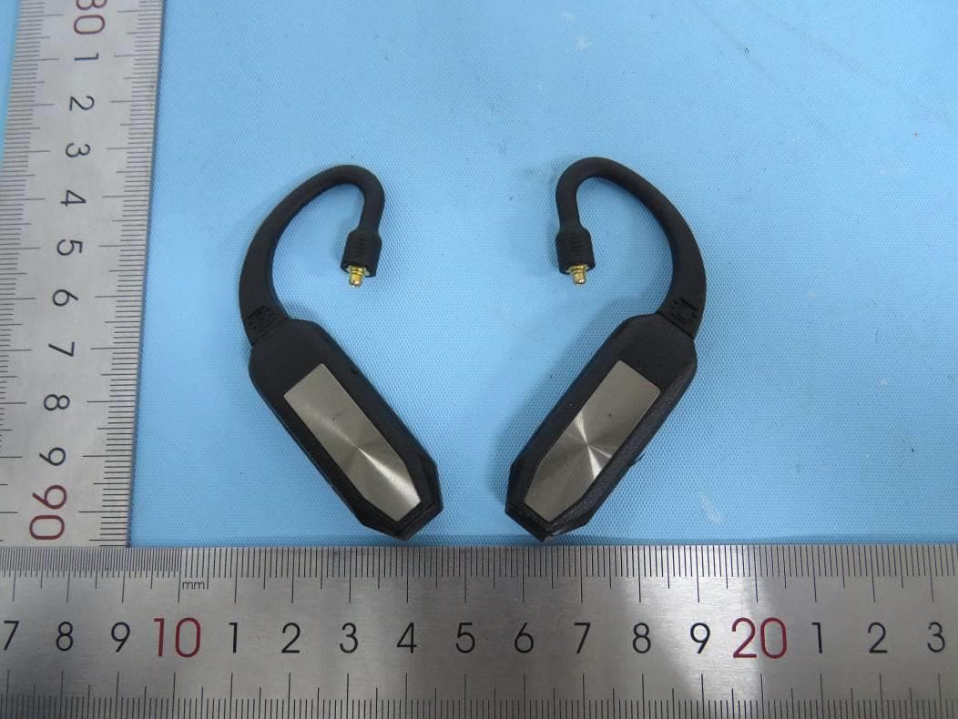 TWS DAC Amp - FCC ID 2A5QJGOPOD - Abbingdon Global Limited