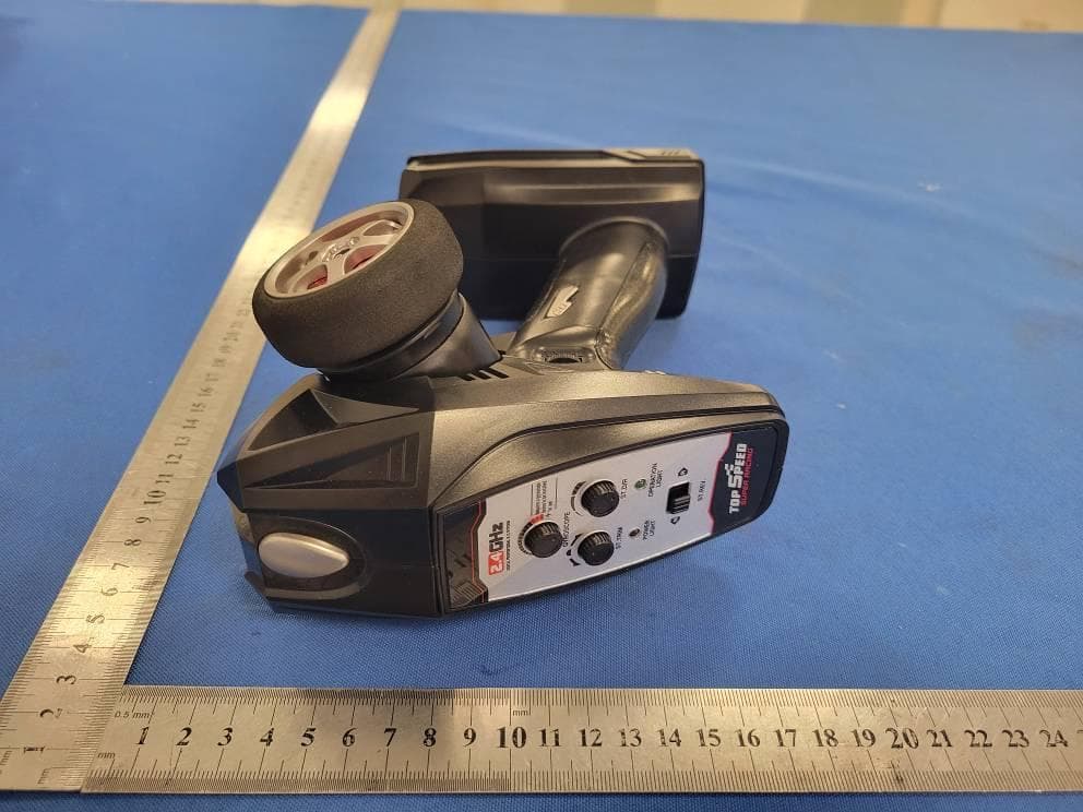 REMOTE CONTROL MODEL CAR - FCC ID 2A5RO-SCY-10101 - SHANTOU SUCHIYU TECHNOLOGY CO.,LTD (4)