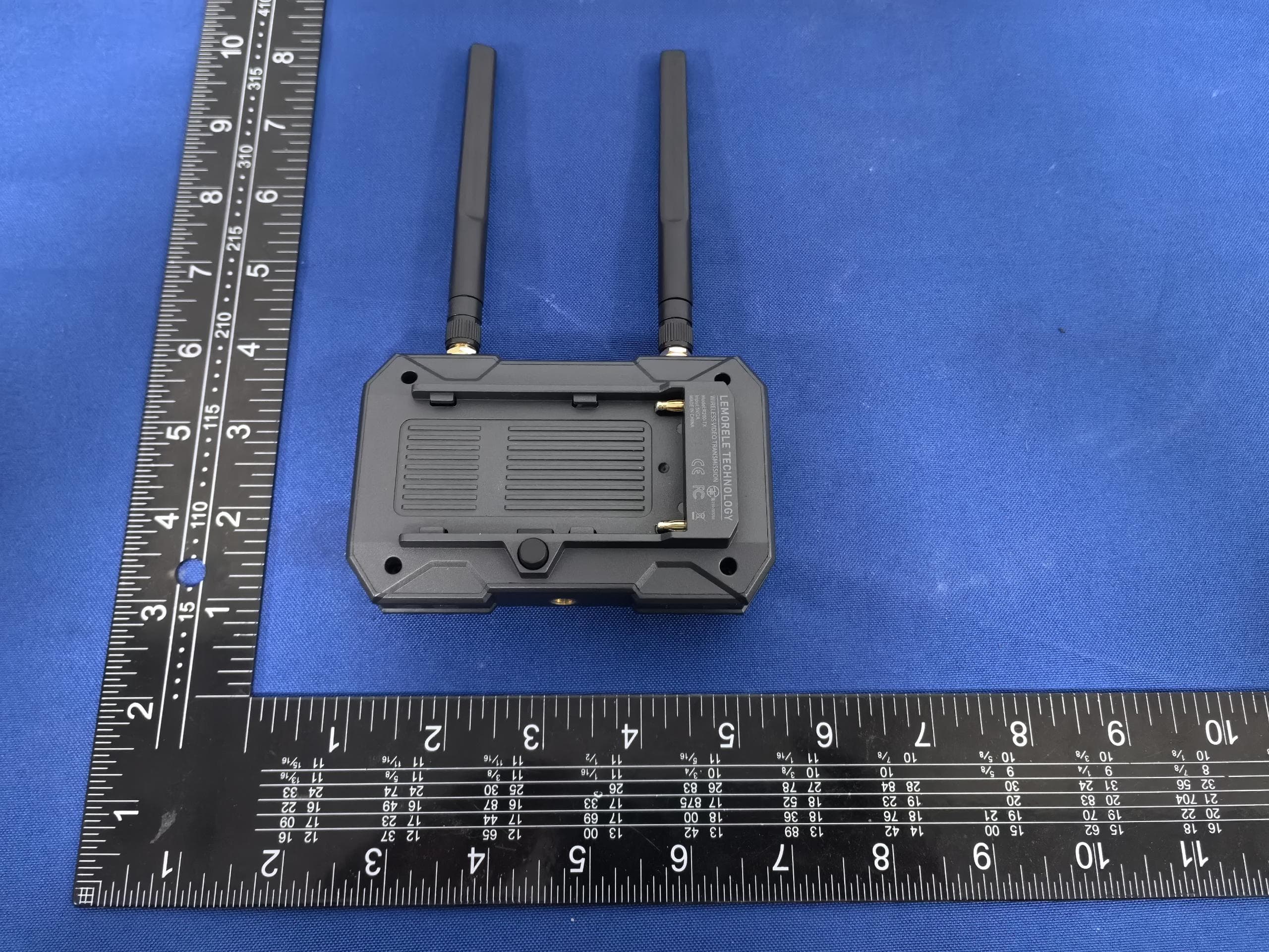 Wireless screen projector - FCC ID 2A5TQ-R200 - SHENZHEN SAGE IOT TECHNOLOGY CO.,LTD