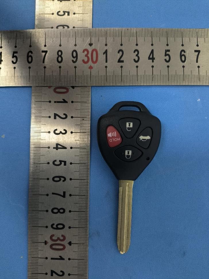Remote Control - FCC ID 2A5U7-RR126 - 1320 International, LLC (2)