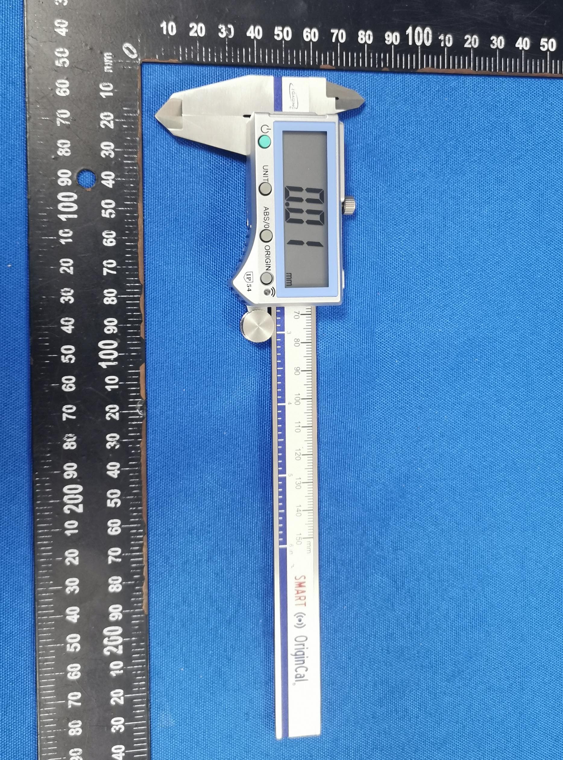 Digital Caliper Absolute Origin Smart Bluetooth Connectivity - FCC ID 2A5UB100-700-B06 - International Precision Instrument Corp (2)
