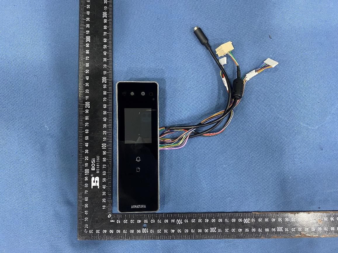 Smart Access Control Terminal - FCC ID 2A5UQ-OMNIAC20W - Armatura LLC (2)
