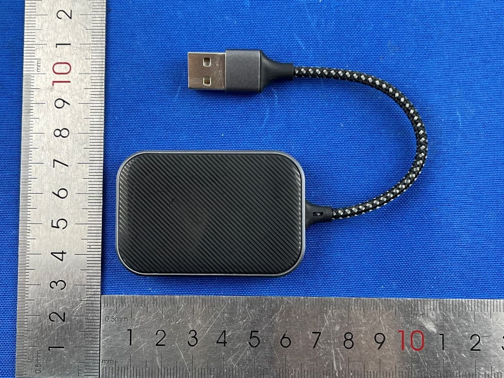 Wireless CarPlay Adapter - FCC ID 2A5XO-BY960 - Shenzhen Boyi Electronics Co., Ltd. (2)