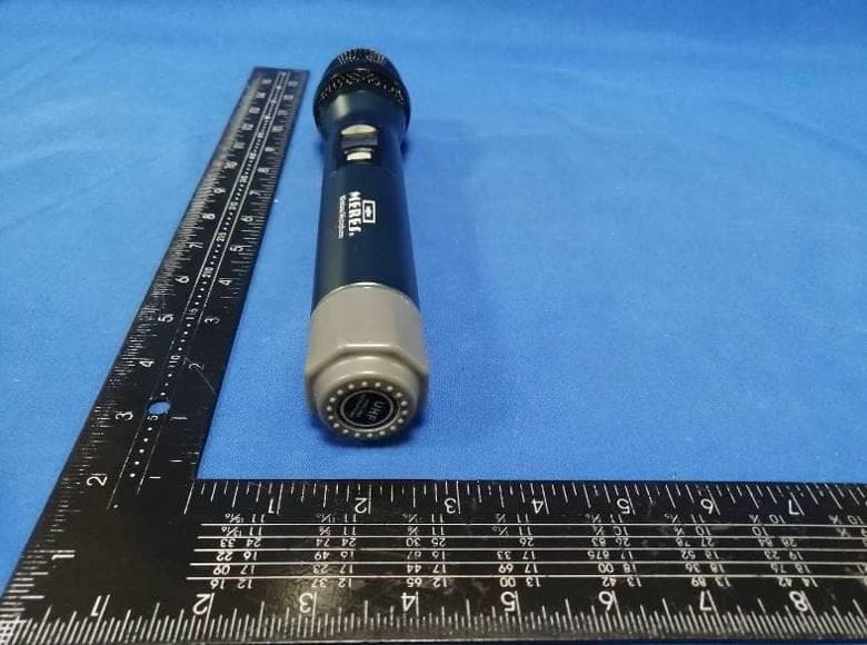 UHF Professional Wireless Microphone - FCC ID 2A5XU-U20 - Enping Zhongpu Electronic Co.,Ltd. (2)
