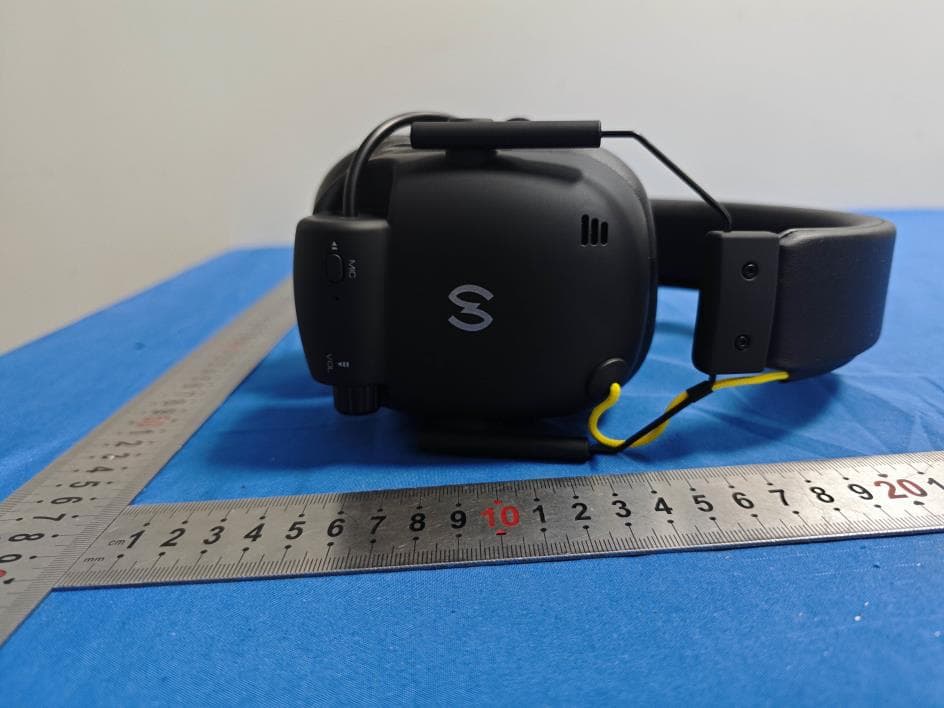 Gaming headset - FCC ID 2A5Y2-P4 - Shenzhen Hengmaolong Technology Co.,Ltd. (3)