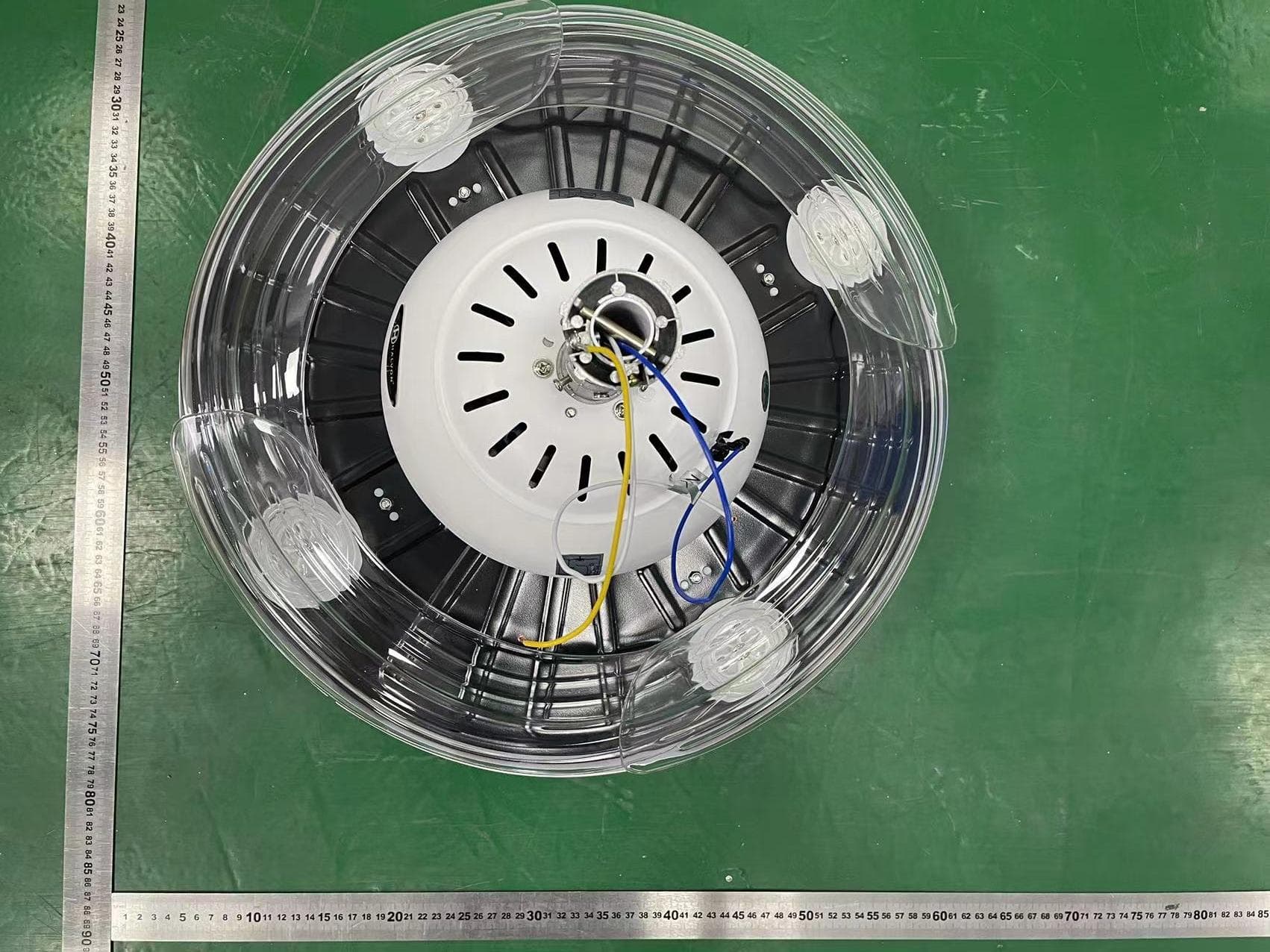 ceiling fan light - FCC ID 2A5ZW-2048 - ZHONGSHAN GUZHEN YESHENG LIGHTING FACTORY