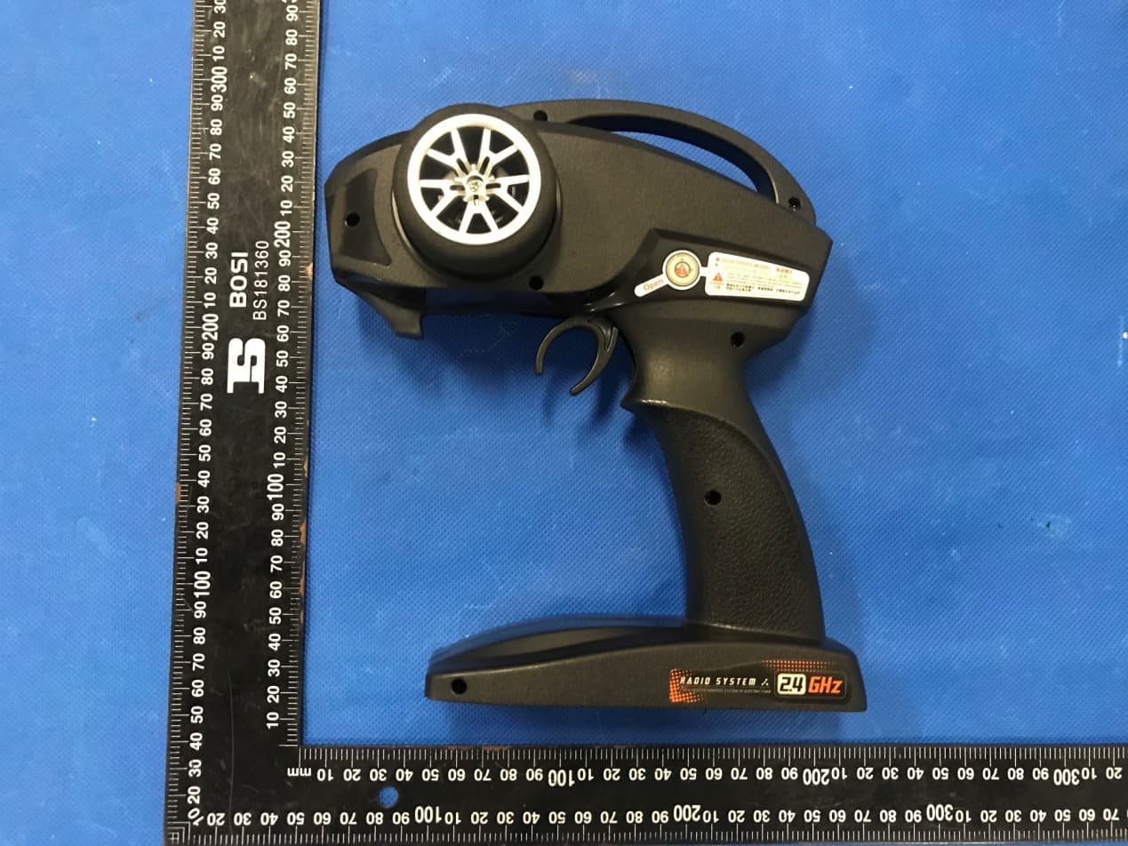 Remote control car - FCC ID 2A668-FY-2022 - Shantou Chenghai Feiyue Toys Factory (2)
