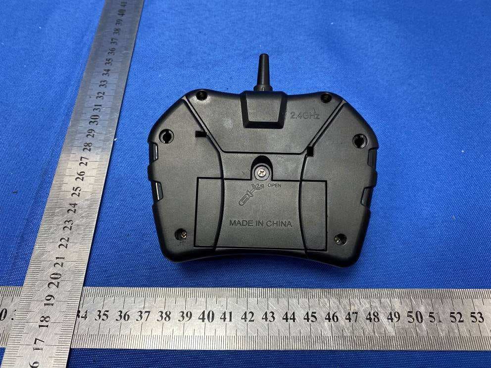 Toy RC Monster Rochslide Mega Wheel - FCC ID 2A668FY2022 - Shantou Chenghai Feiyue Toys Factory