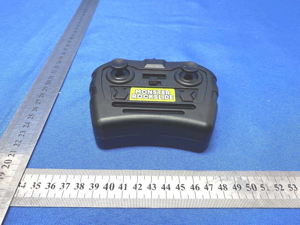 Toy RC Monster Rochslide Mega Wheel - FCC ID 2A668FY2022 - Shantou Chenghai Feiyue Toys Factory (3)