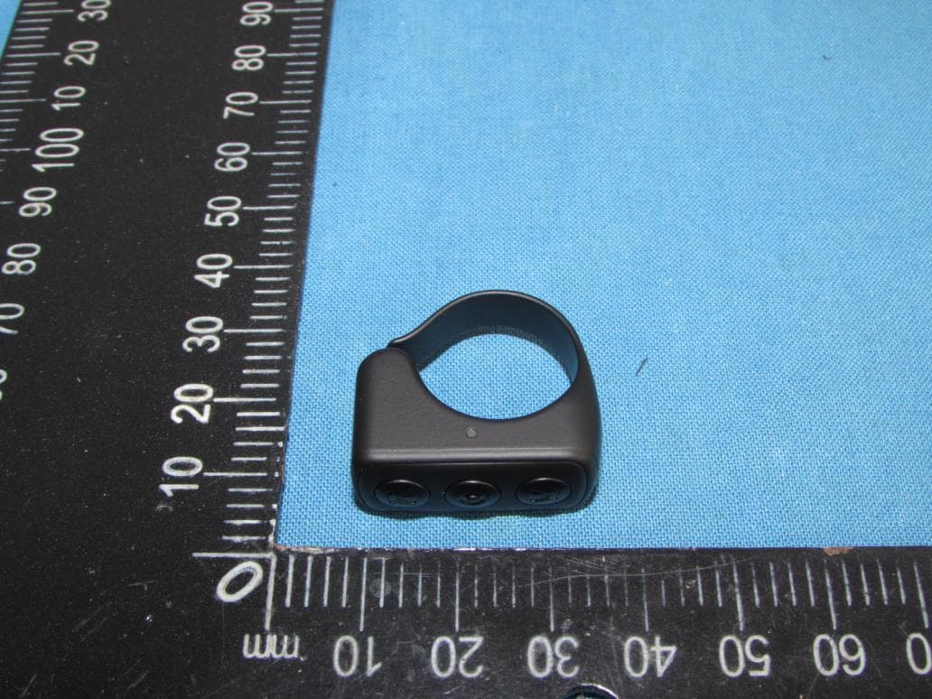 short video remote controller & Self-timer - FCC ID 2A66I-D01 - Shenzhen Lingan Wireless Technology Co., Ltd.