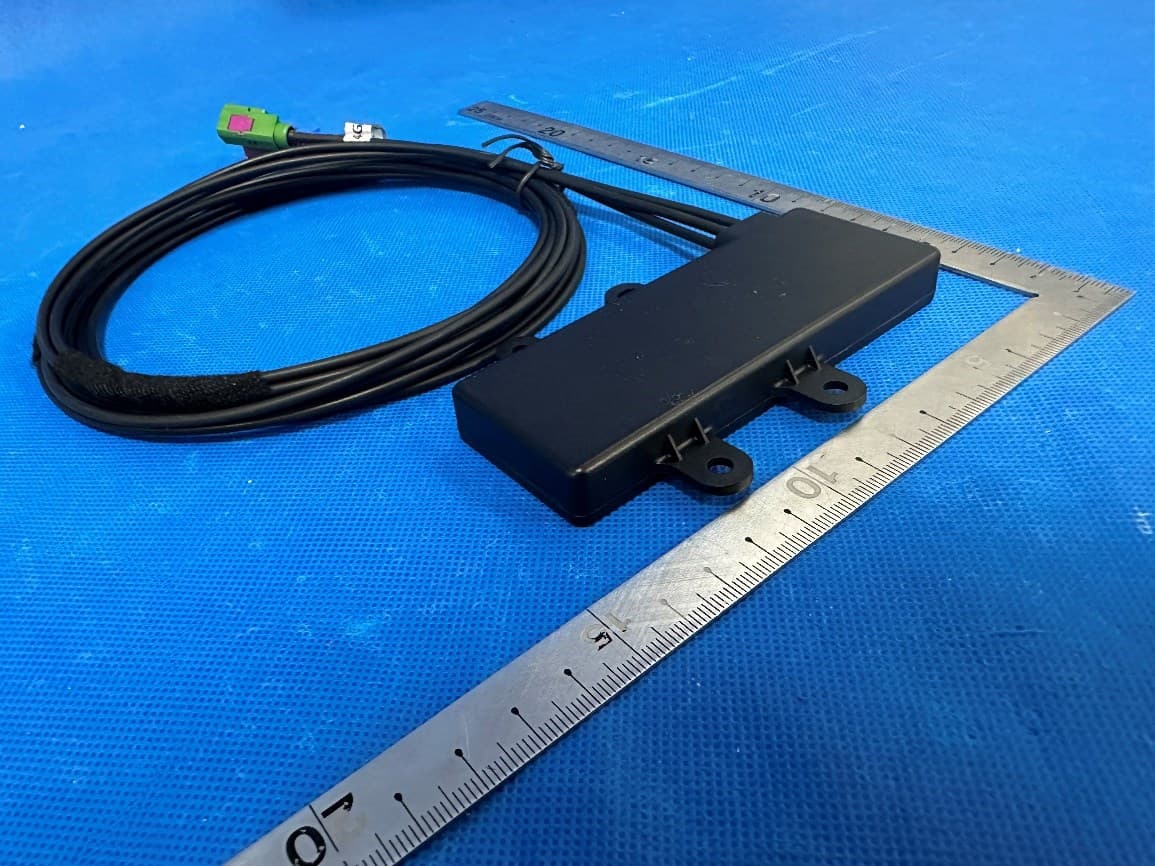 Tele-matic Control Unit - FCC ID 2A673-SRTL-TCU - SiRun (Wuxi) Technology Co., Ltd. (3)