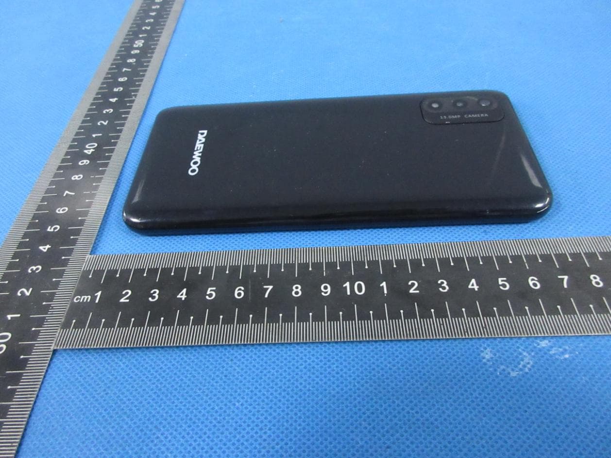 Smart phone - FCC ID 2A67L-X7 - M&M Electronics, S.A. (5)