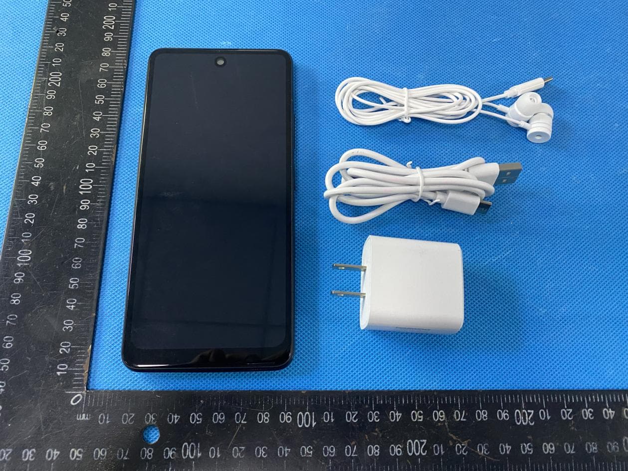 Smart phone - FCC ID 2A67L-X9 - M&M Electronics, S.A. (3)
