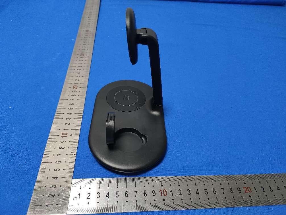3 in 1 Magnetic Wireless Charging Stand - FCC ID 2A69P-MC10 - Shenzhen Nine Five Link Technology Co.,Ltd (2)