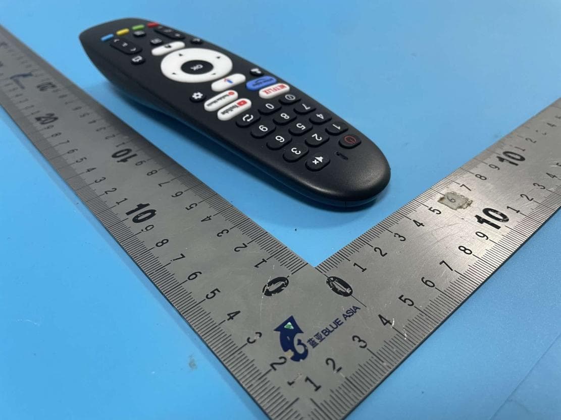 Bluetooth voice remote control - FCC ID 2A6A2-YDX1113-172 - Yi dong xing (Shenzhen) Technology Co., LTD