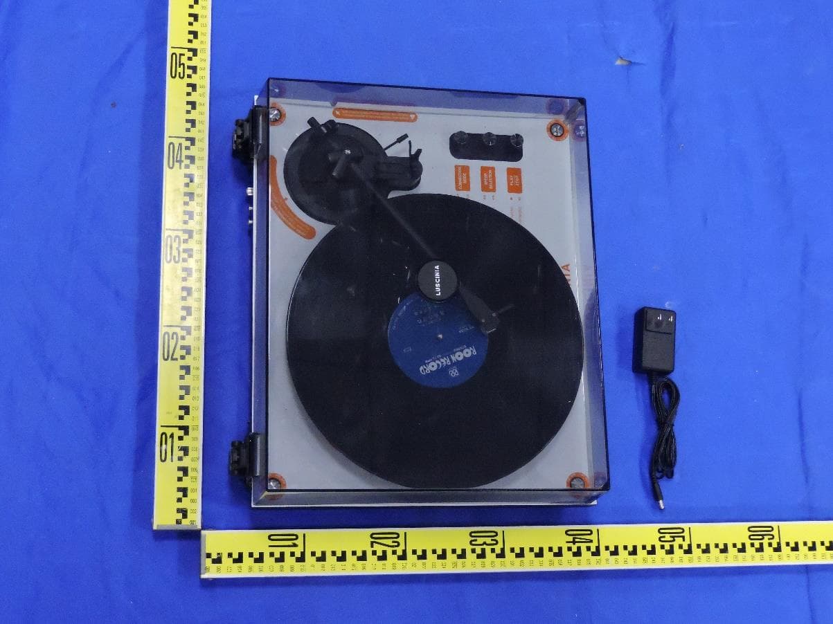 Acrylic Sheet Modern Vinyl Turntable - FCC ID 2A6AD-LP11 - 1byone Products Inc. (2)
