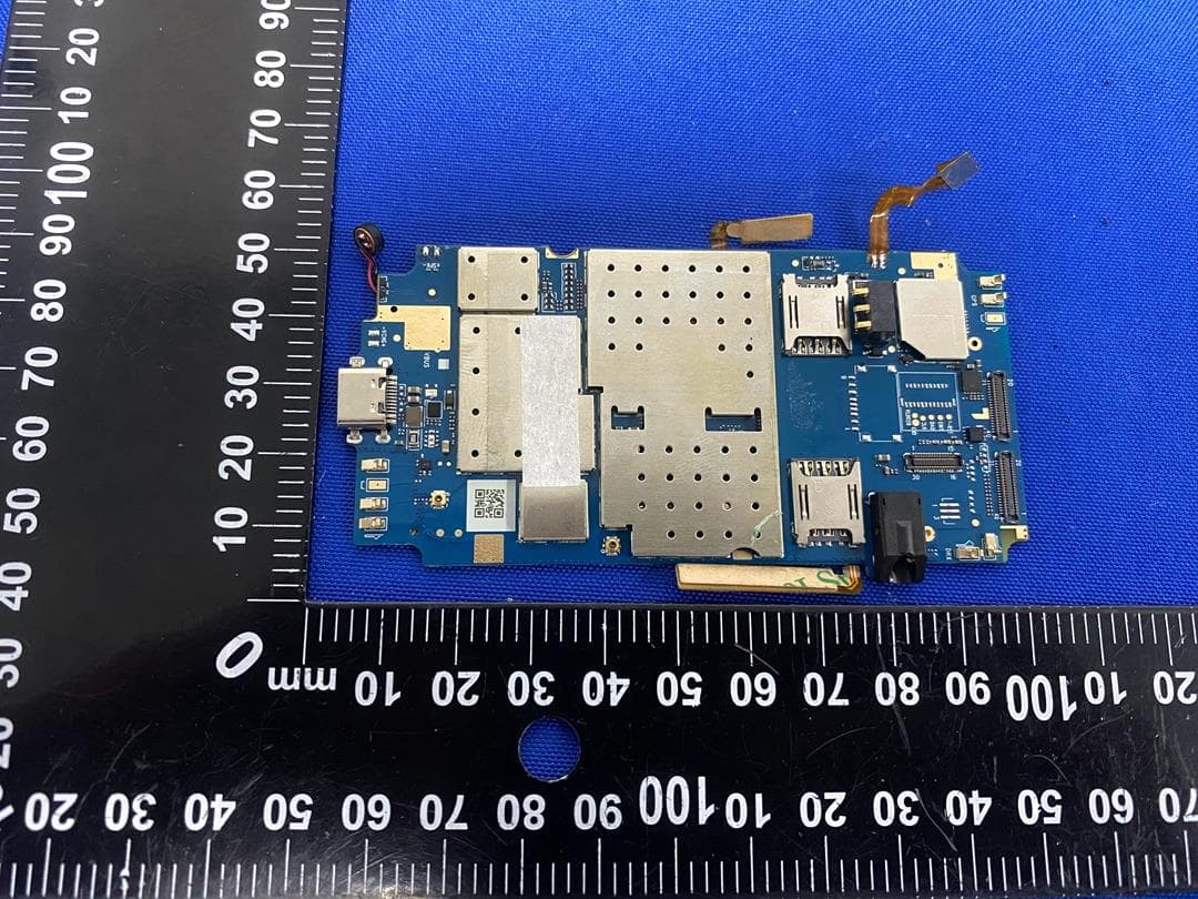 Mobile Phone - FCC ID 2A6B4-FIGF45 - Mulberry tech group LLC (4)