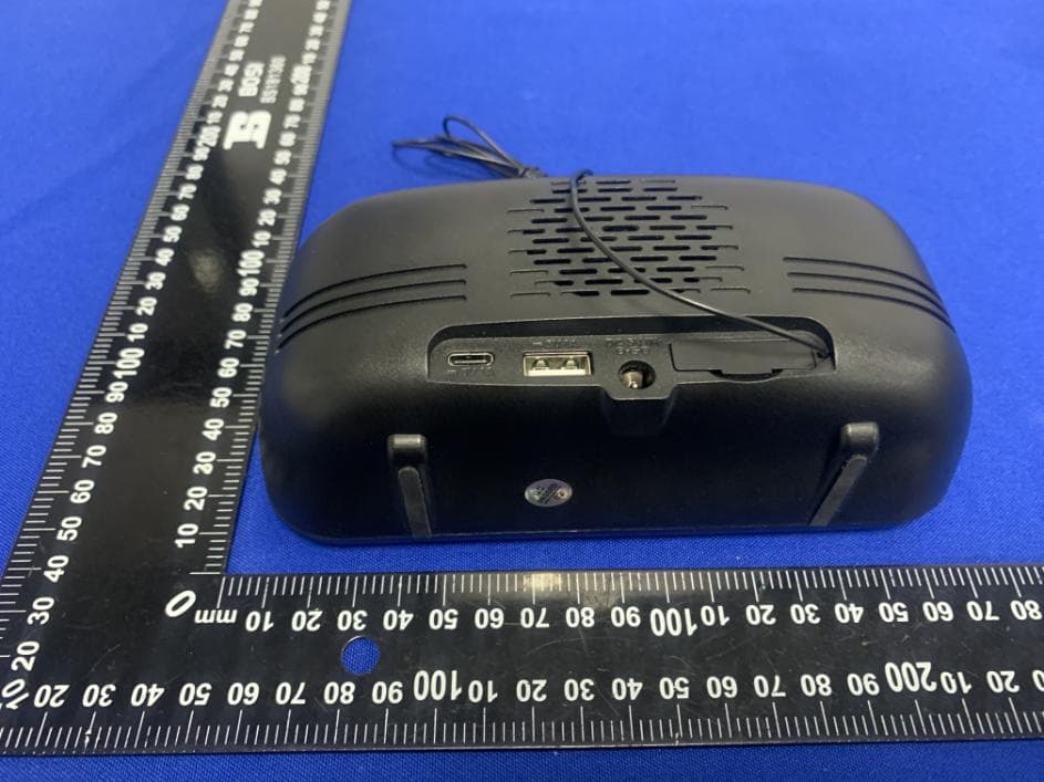 FM&BLUETOOTH Clock Radio - FCC ID 2A6CL-CR1025 - Shen Zhen Yelaw Technology Co., LTD (4)
