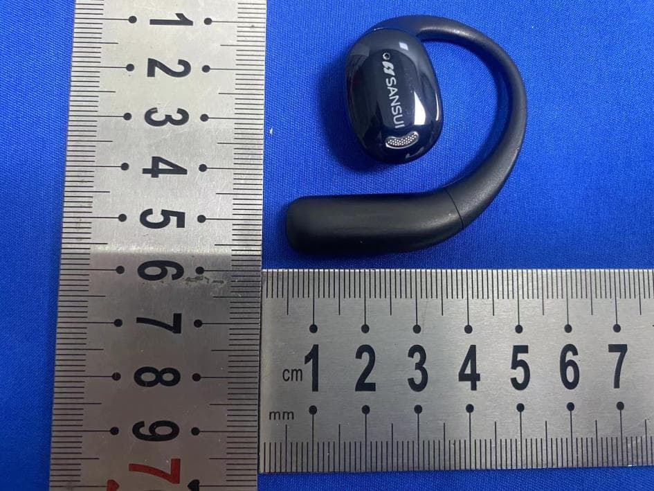 Bluetooth headset - FCC ID 2A6E5-OW03 - Dongguan Glanto Technology Co., Ltd (2)