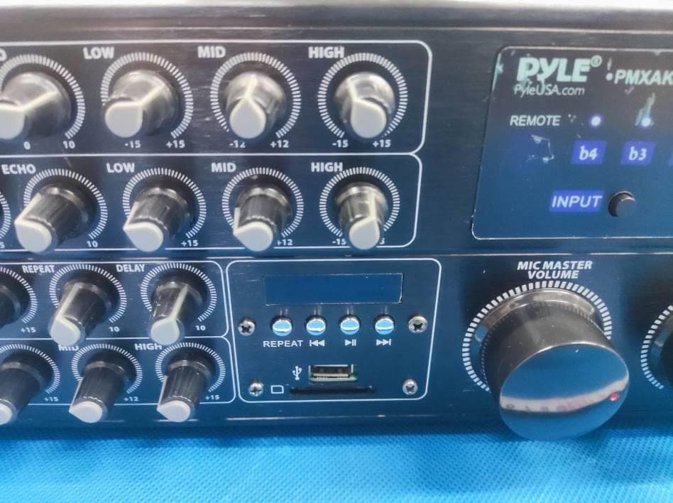POWER AMPLIFIER - FCC ID 2A6FC-PMXAKB2 - SOUND AROUND INC (2)