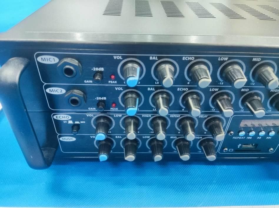 POWER AMPLIFIER - FCC ID 2A6FC-PMXAKB2 - SOUND AROUND INC