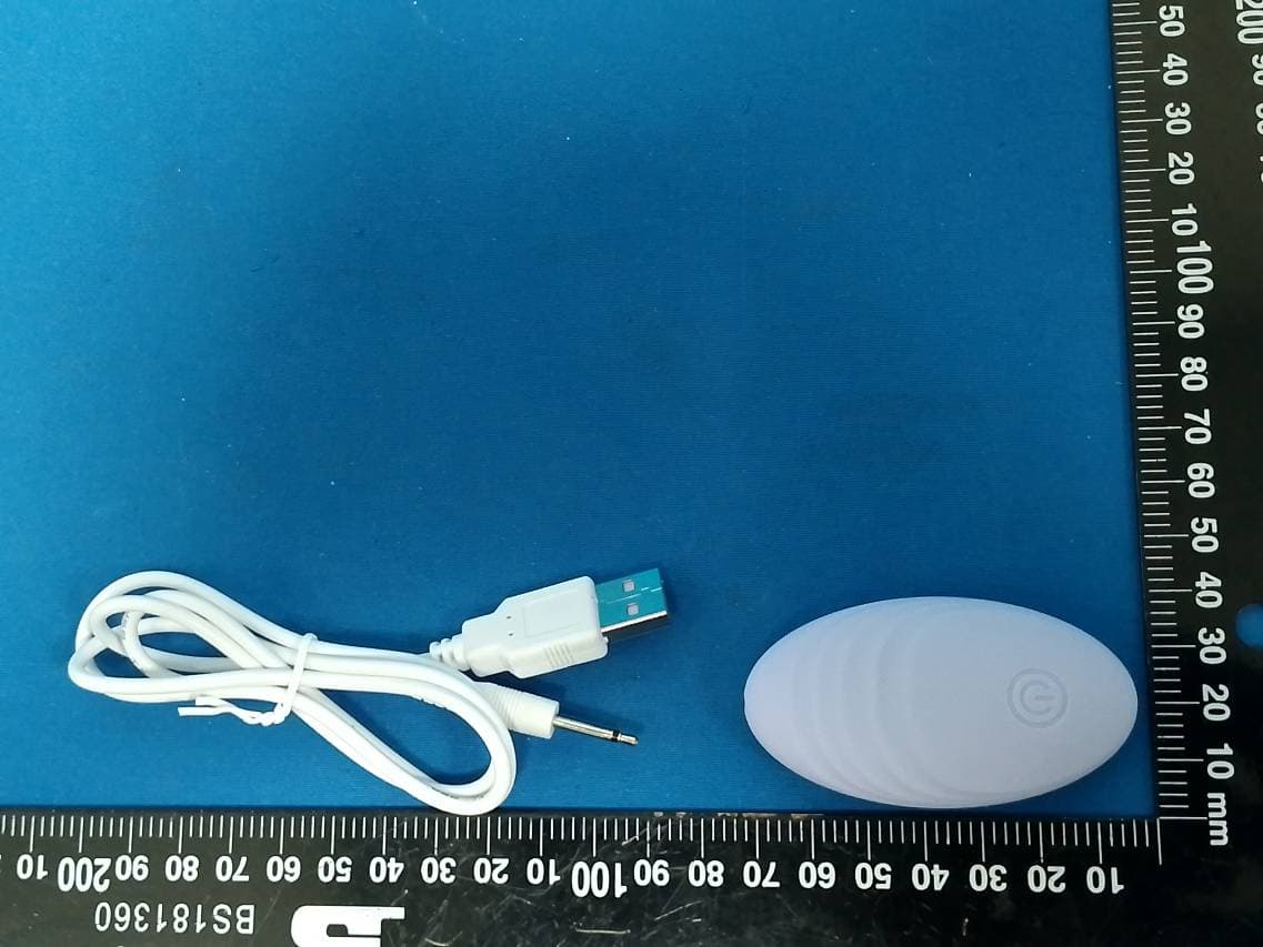 Remote control - FCC ID 2A6G4-YAI707 - Shenzhen Y.love Technology Co., Ltd. (2)