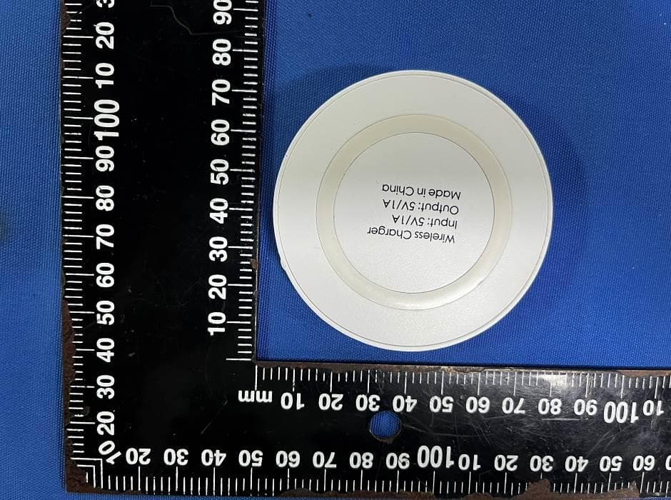 Wireless charger - FCC ID 2A6HU-WXC5W01 - DONGGUAN YI RUI ELECTRONIC TECHNOLOGY CO.,LTD
