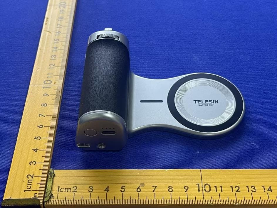 Pro Shot Imaging Grip Essential - FCC ID 2A6I2-P5MP004 - Shenzhen Telesin Digital Co,. Ltd. (4)