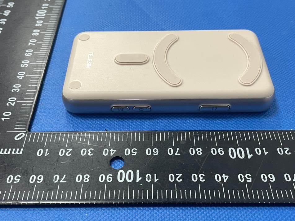 Magnetic selfie monitor screen - FCC ID 2A6I2-P5RMT07 - Shenzhen Telesin Digital Co,. Ltd. (4)