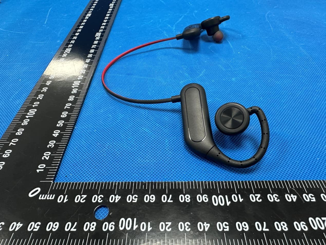 Bluetooth headsets - FCC ID 2A6I4-S25 - Shenzhen Corsran Technology Co.,Ltd. (4)