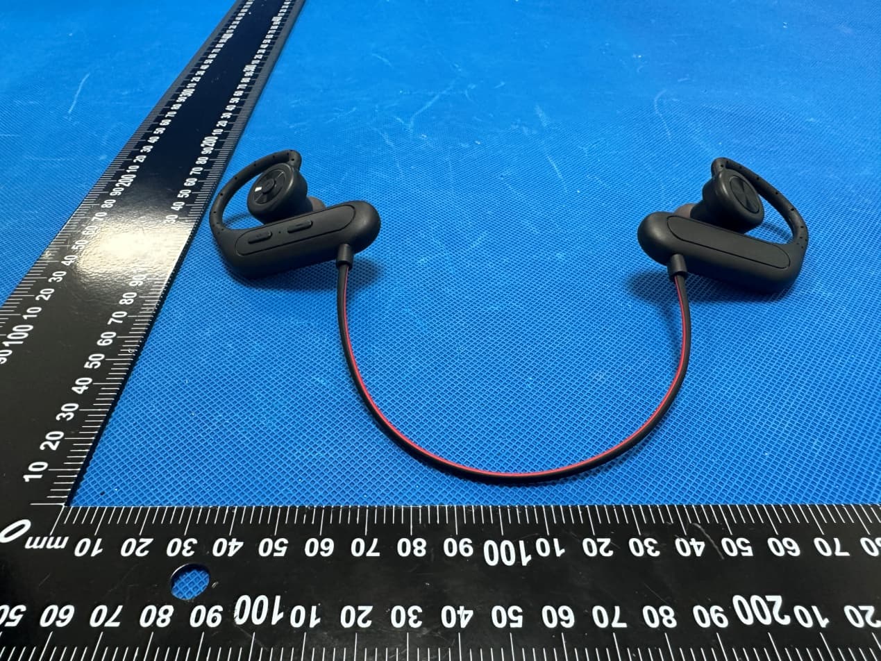 Bluetooth headsets - FCC ID 2A6I4-S25 - Shenzhen Corsran Technology Co.,Ltd. (5)