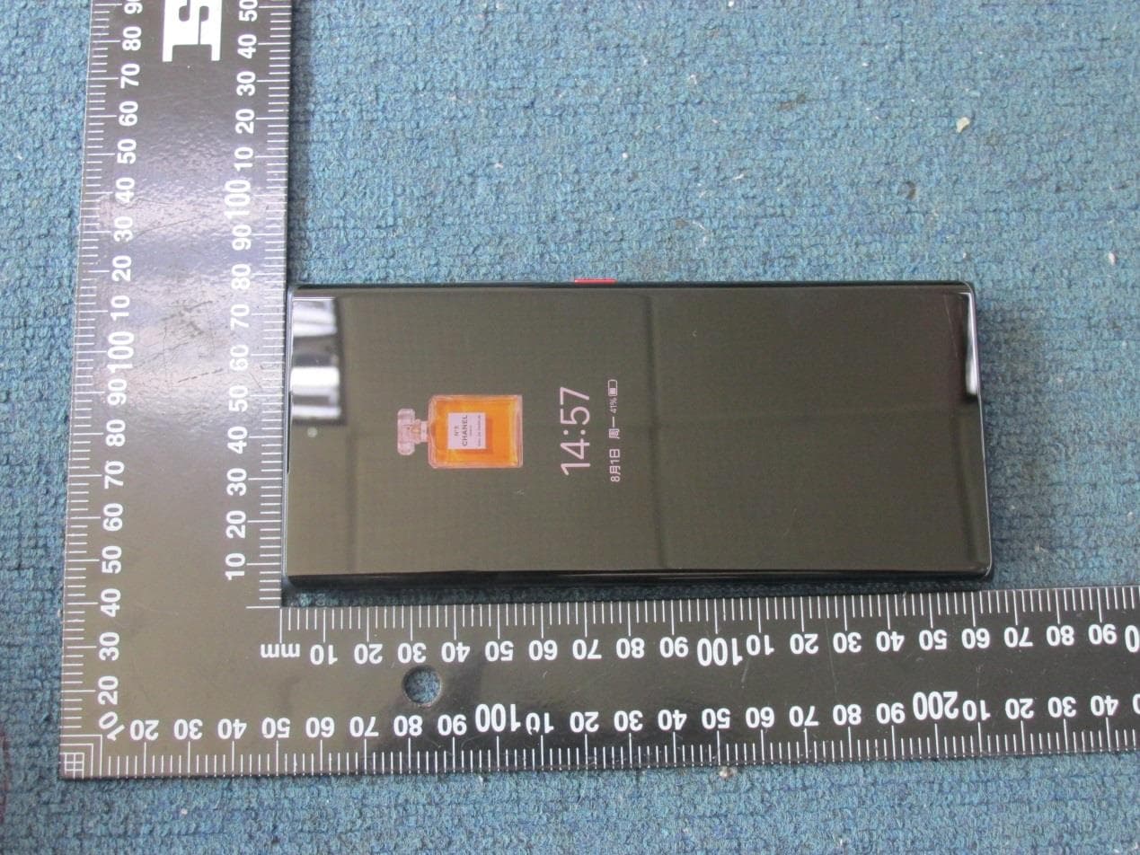 METAVERTU 5G digital mobile phone - FCC ID 2A6IQ-VTL202201 - VERTU INTERNATIONAL CORPORATION LIMITED (3)
