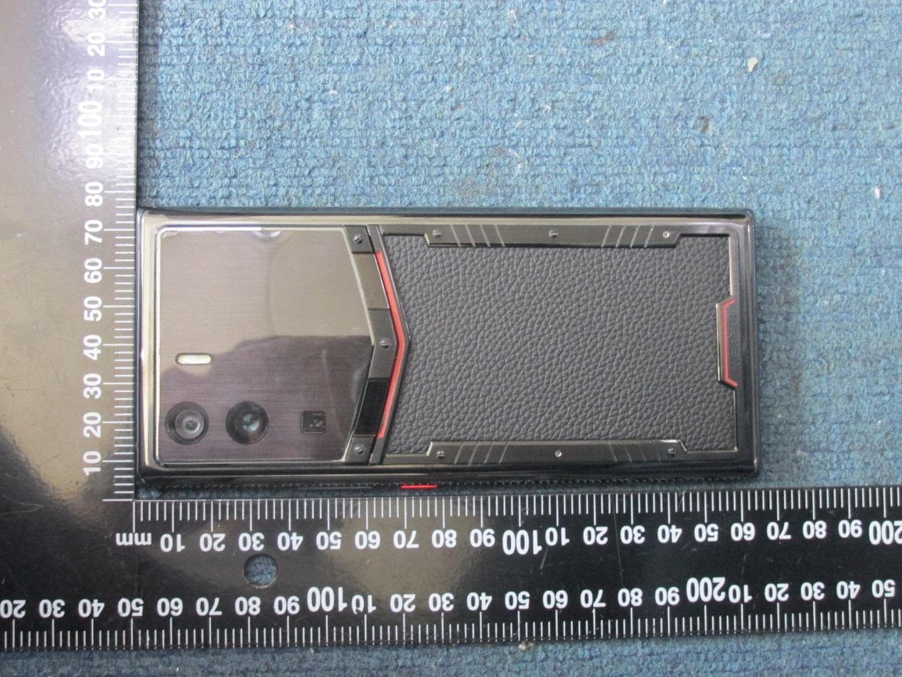 METAVERTU 5G digital mobile phone - FCC ID 2A6IQ-VTL202201 - VERTU INTERNATIONAL CORPORATION LIMITED
