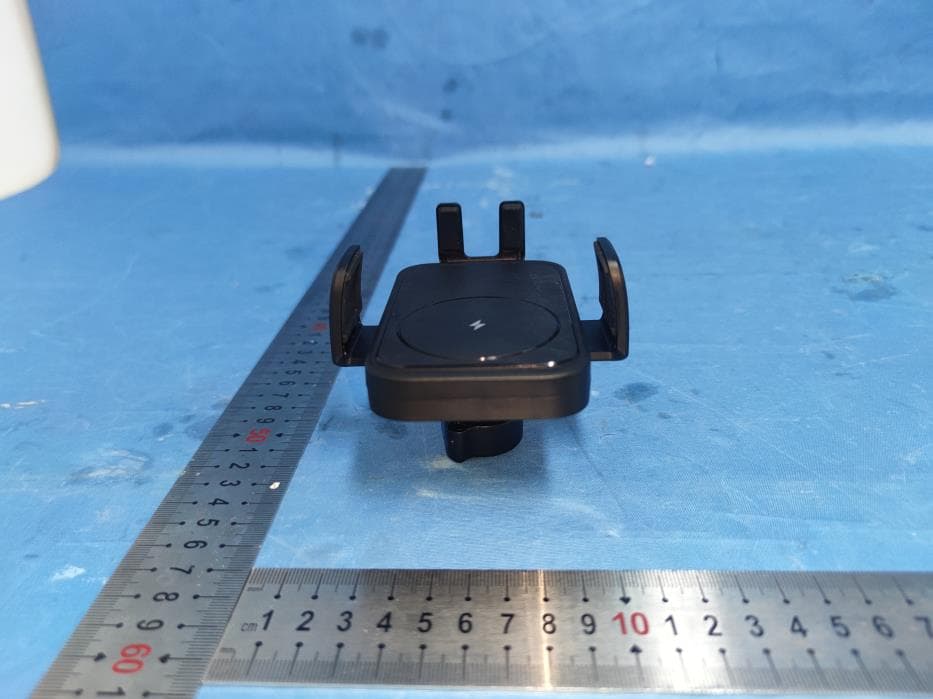 Fast car wireless charger - FCC ID 2A6IU-WX33 - Shenzhen Gaoyi Electronic Co.,Ltd (5)