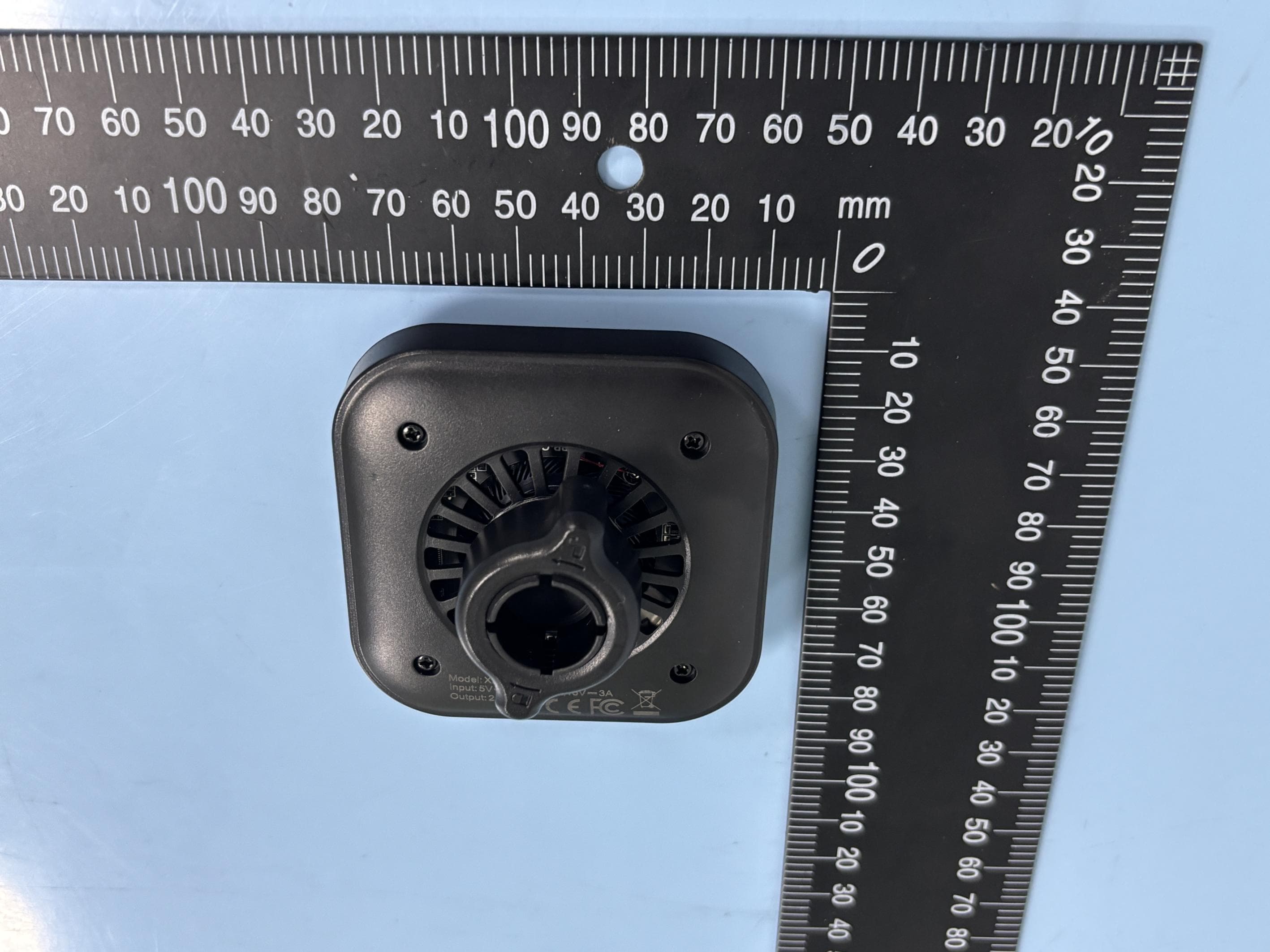 Car Wireless Charger - FCC ID 2A6IU-X24PRO-Q22 - Shenzhen Gaoyi Electronic Co.,Ltd (3)