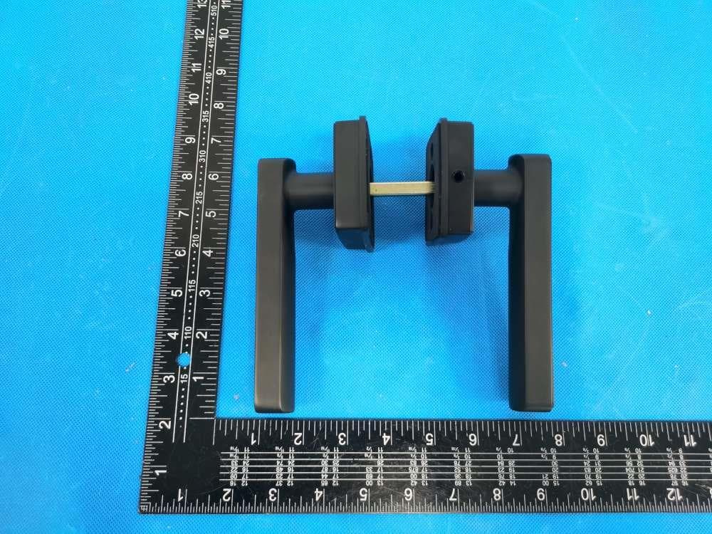 Smart Door Lock - FCC ID 2A6JE-S110BBL-F - GUANGZHOU ONLENSE ELECTRONIC SCIENCE & TECHNOLOGY CO., LTD.
