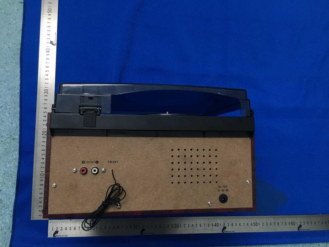 ALL IN ONE RECORD PLAYER - FCC ID 2A6JN-19PCD - DESONIC (HUIZHOU) ELECTRONICS CO.,LTD. (4)