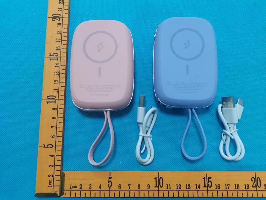Power Bank - FCC ID 2A6NG-Q3 - Business Heights LLC (3)